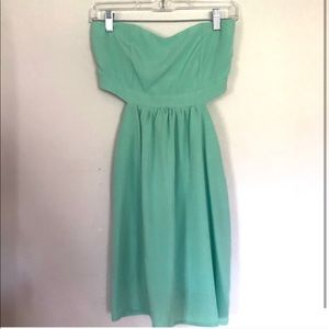 🌻Mint green formal dress-must go!!